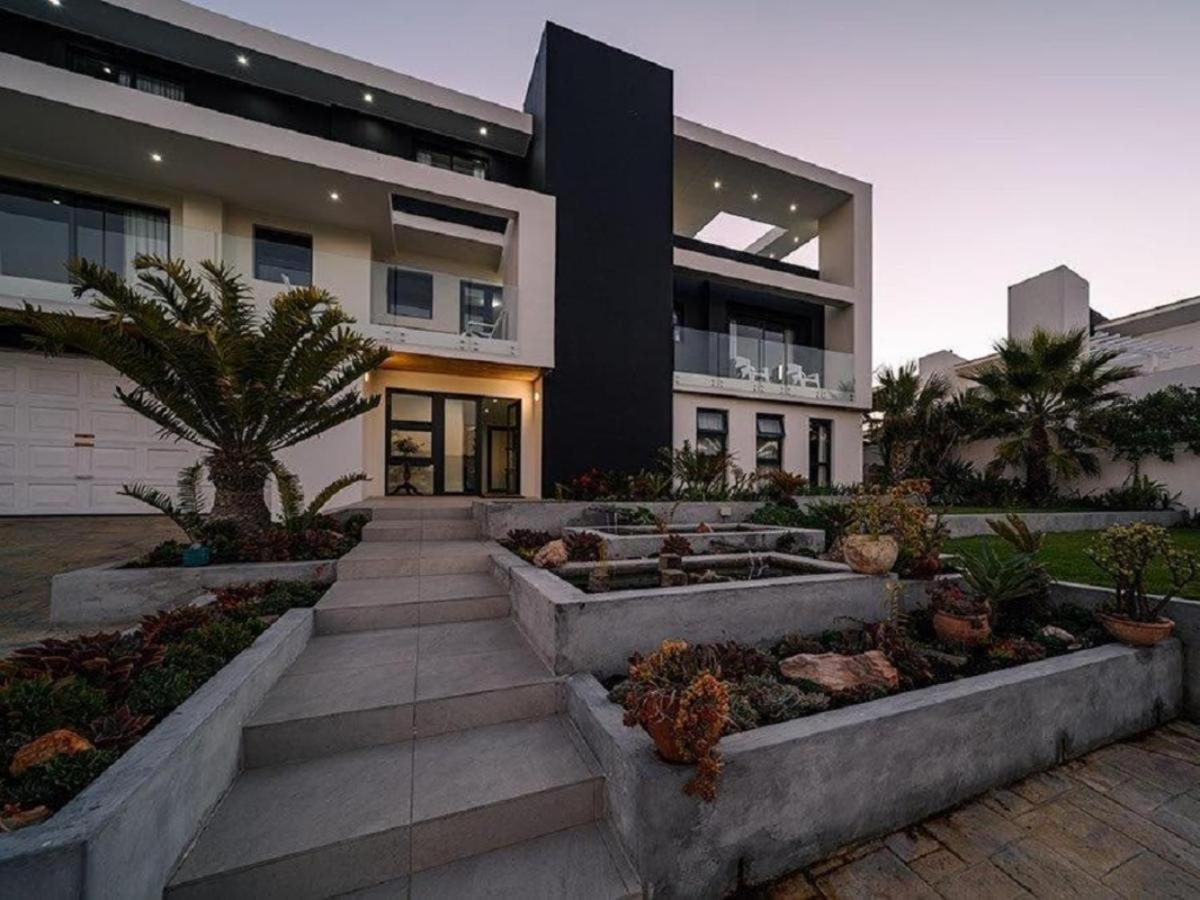 Orca House Yzerfontein
