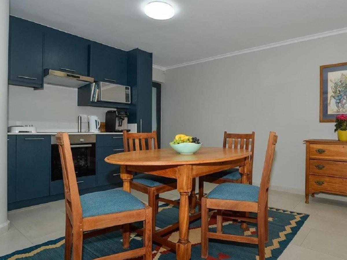 Orca House Apartment